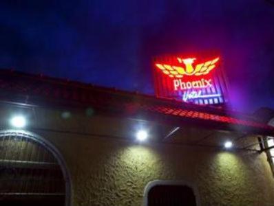 Phoenix Hotel Angeles Exterior photo
